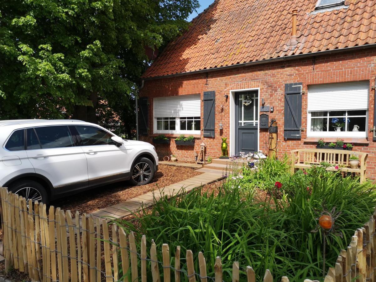 Huus An'T Doerpsdiek Krummhoern Luaran gambar